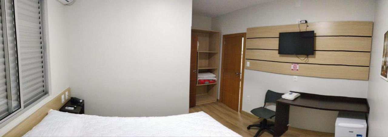Hotel Lisbor Francisco Beltrao Bagian luar foto